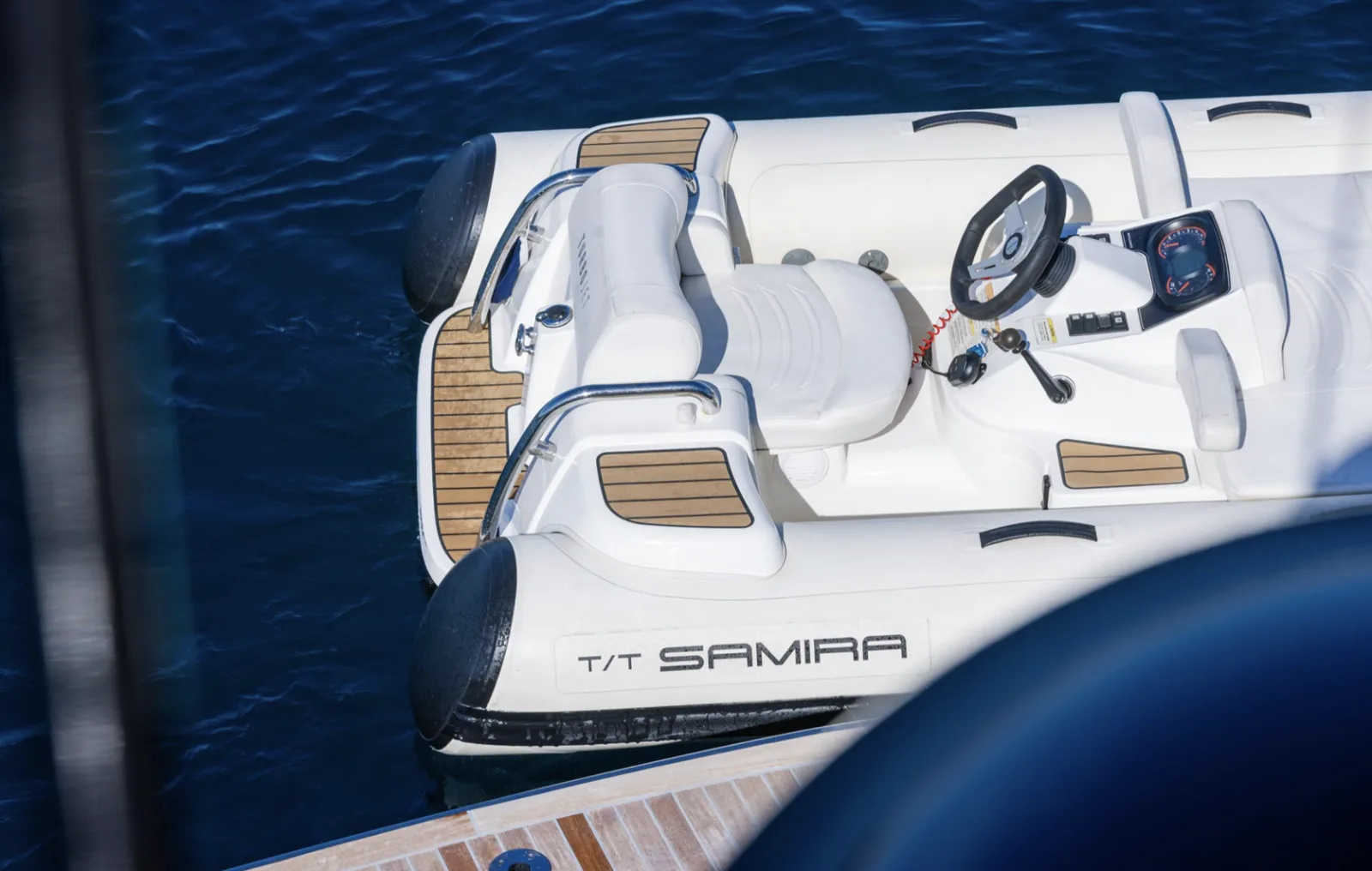 RIVA PERSEO 76 M/Y SAMIRA SAMIRA luxury yacht for sale - dining area French Riviera